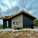 Brand New On The Sunny Side Of Gaustatoppen With A Beautiful View Prázdninový dům